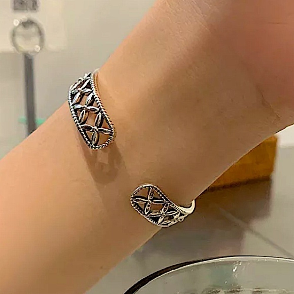 Sterling Silver Hollow Out Minimalist Bangle Bracelet - Picture 4 of 6